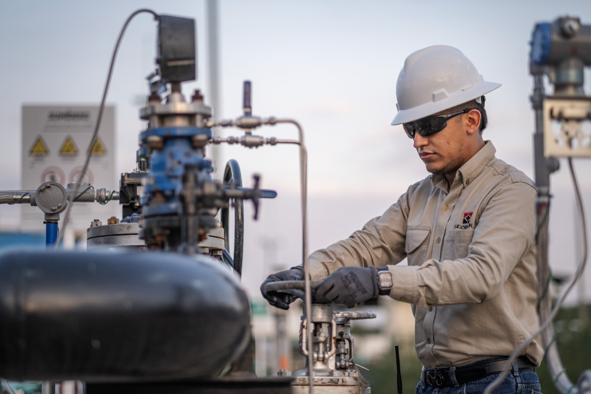 Atención Línea de Emergencias & Reparación de Oleoductos por Atentado.